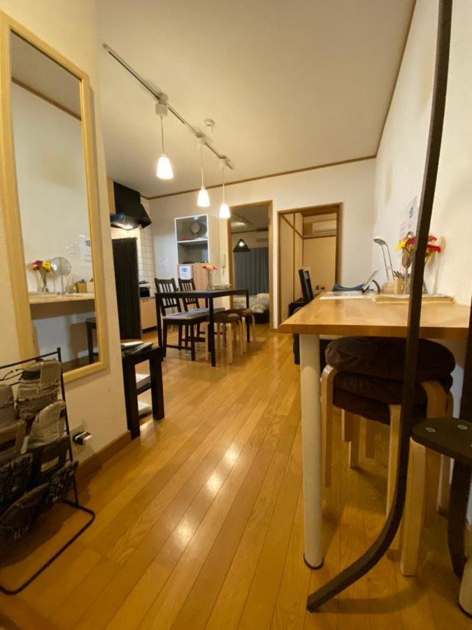 Cozy House J Apartment Осака Екстериор снимка
